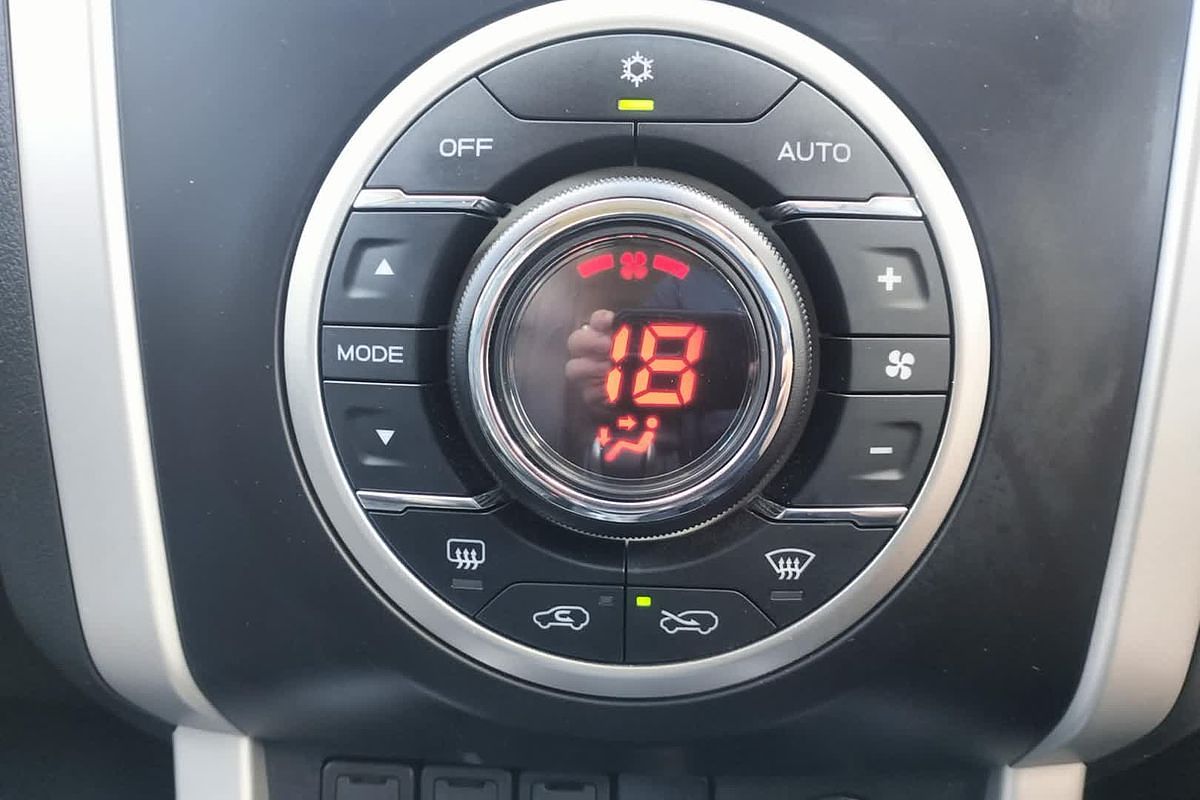 2021 Isuzu MU-X LS-T