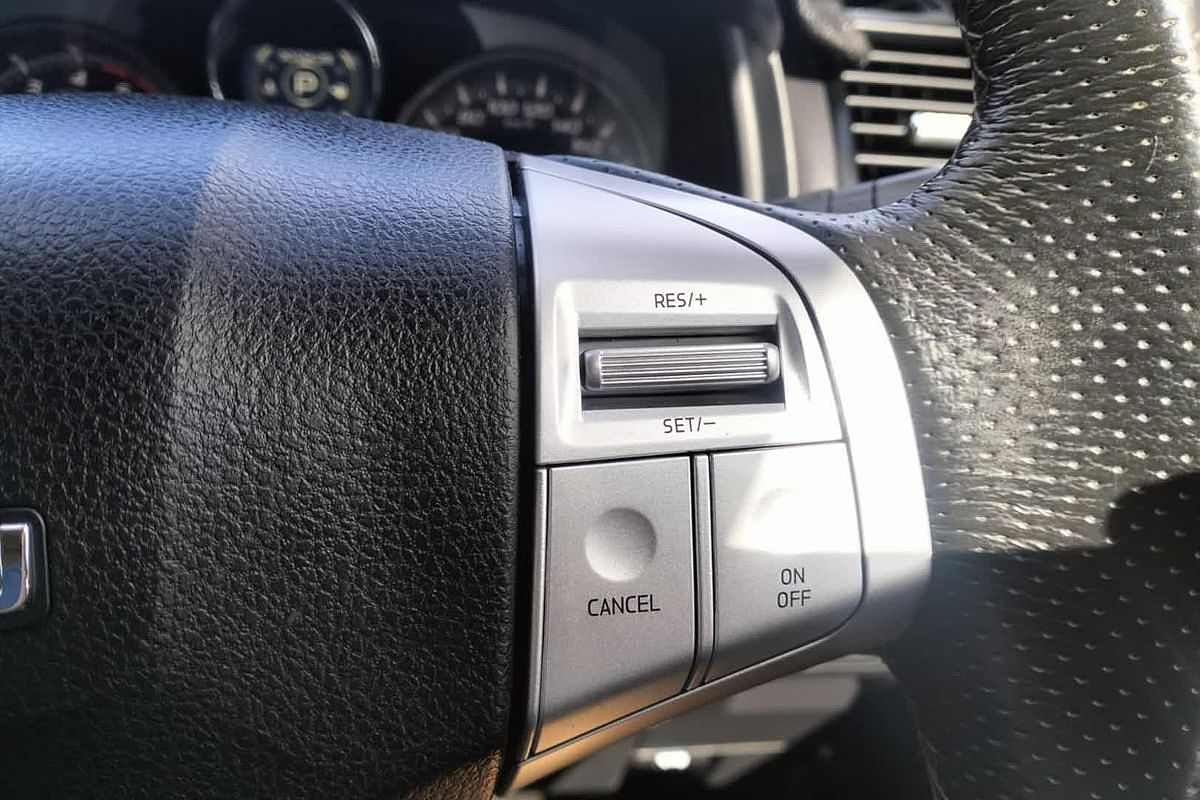 2021 Isuzu MU-X LS-T