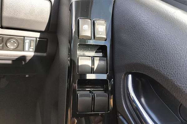 2021 Isuzu MU-X LS-T