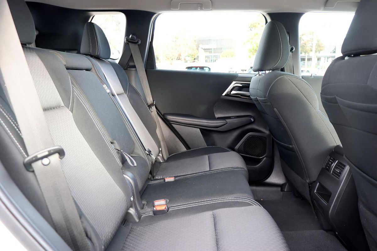 2024 Mitsubishi Outlander ES ZM