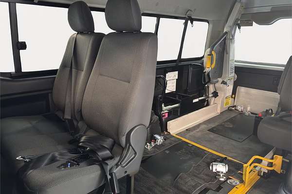 2010 Toyota Hiace Welcab TRH200