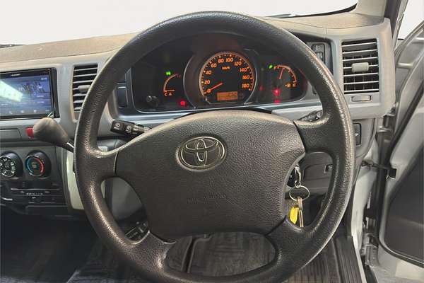 2010 Toyota Hiace Welcab TRH200