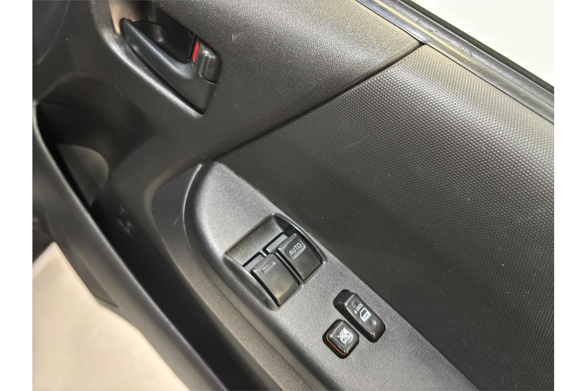 2010 Toyota Hiace Welcab TRH200