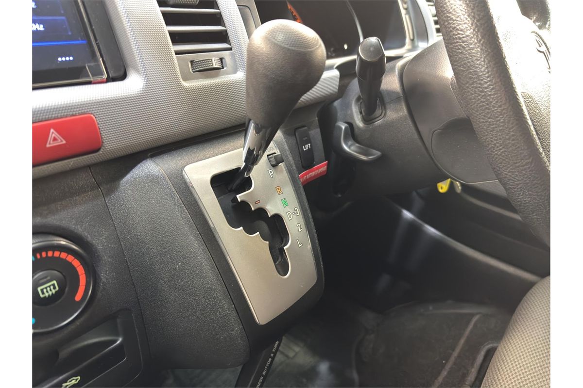2010 Toyota Hiace Welcab TRH200