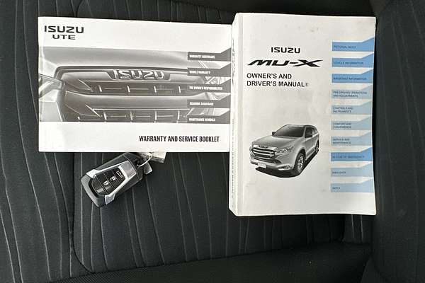 2022 Isuzu MU-X LS-U
