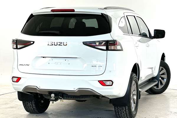 2022 Isuzu MU-X LS-U