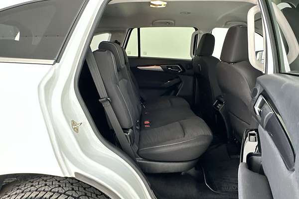 2022 Isuzu MU-X LS-U
