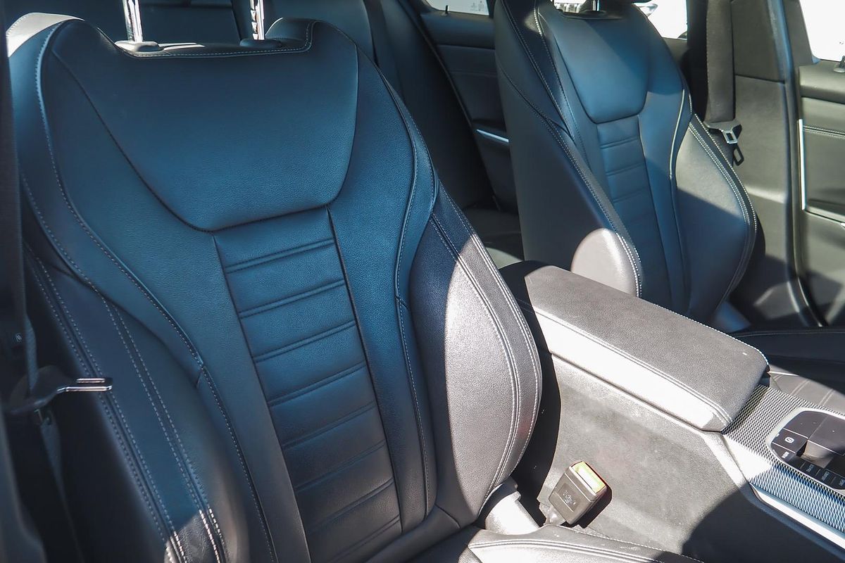 2022 BMW 3 Series 320i Sport Collection G20