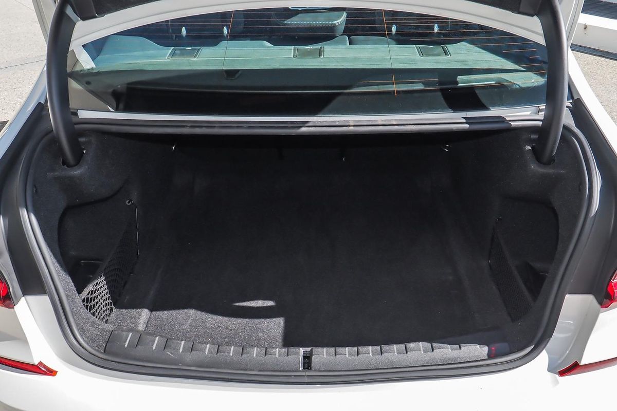 2022 BMW 3 Series 320i Sport Collection G20