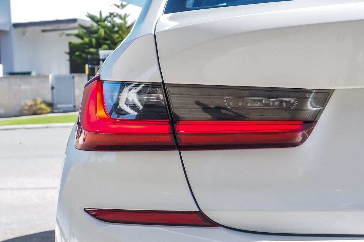 2022 BMW 3 Series 320i Sport Collection G20