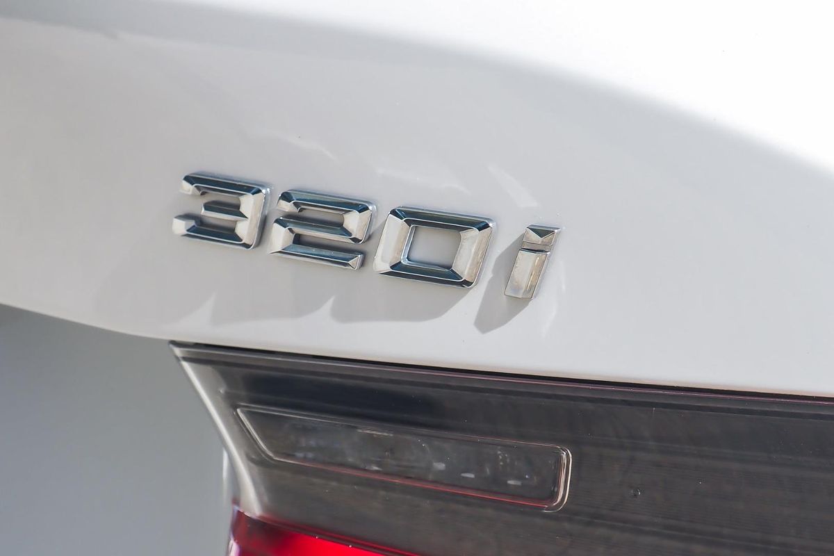 2022 BMW 3 Series 320i Sport Collection G20