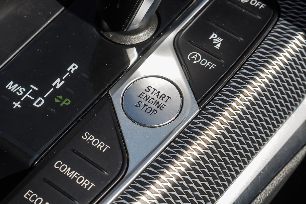 2022 BMW 3 Series 320i Sport Collection G20