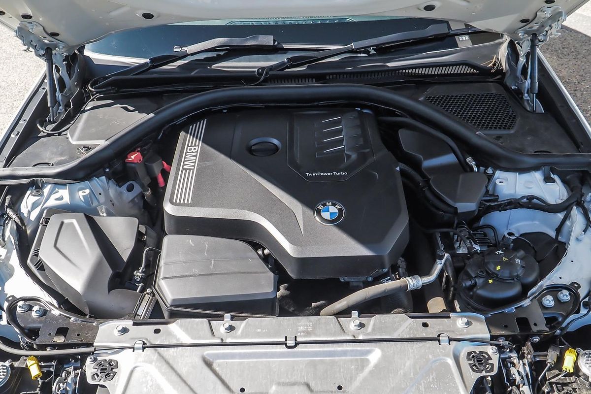 2022 BMW 3 Series 320i Sport Collection G20