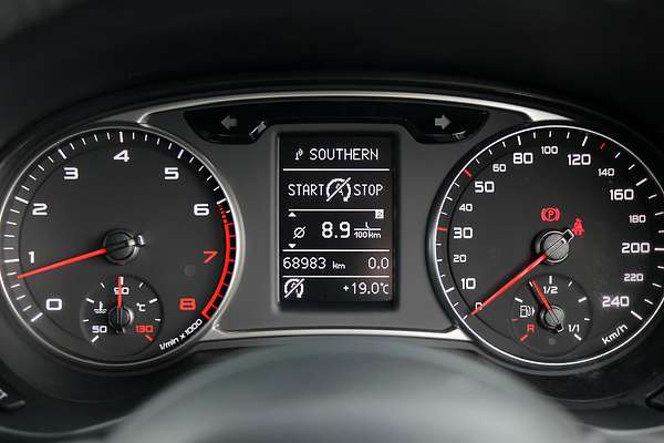 2014 Audi A1 Attraction 8X