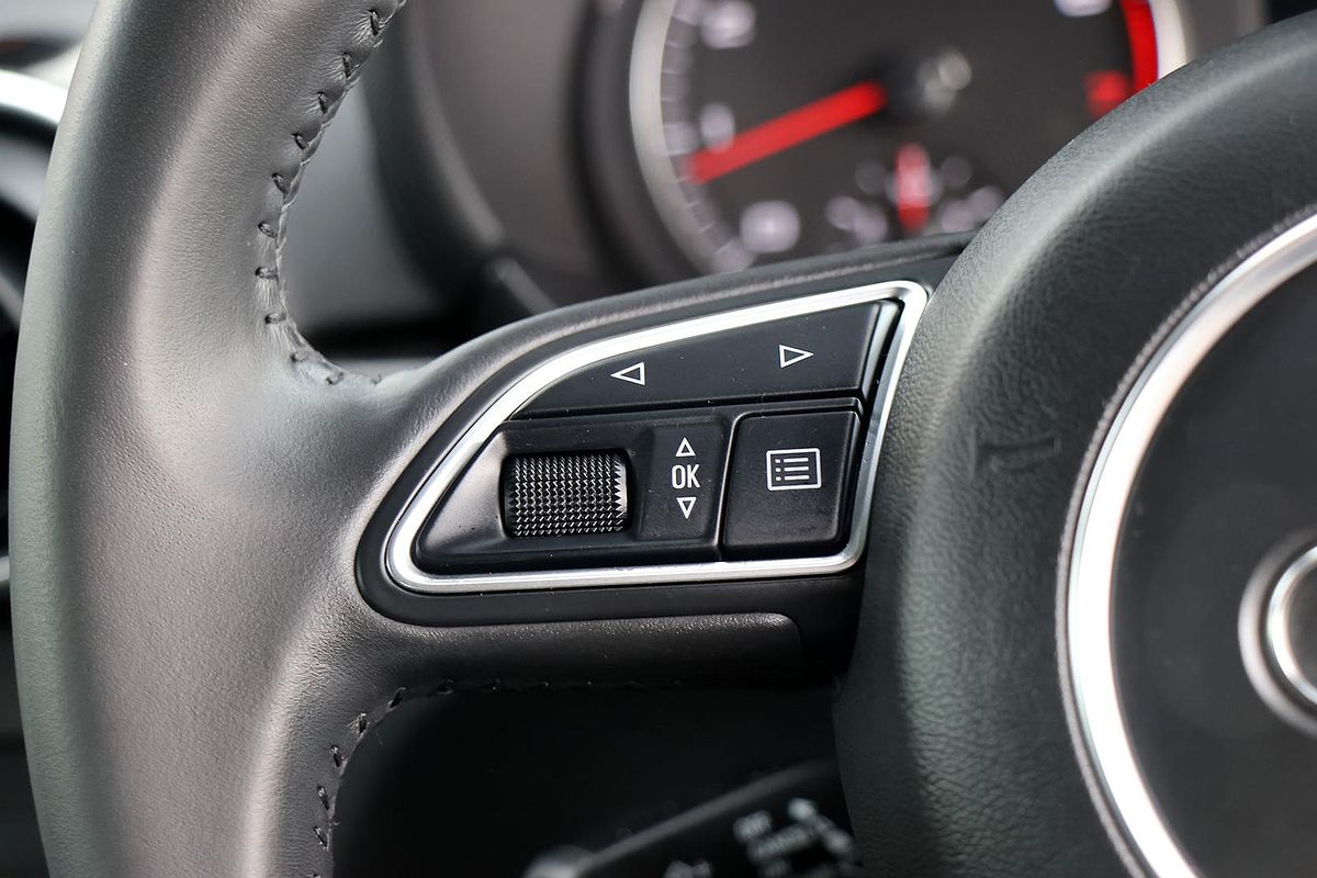 2014 Audi A1 Attraction 8X