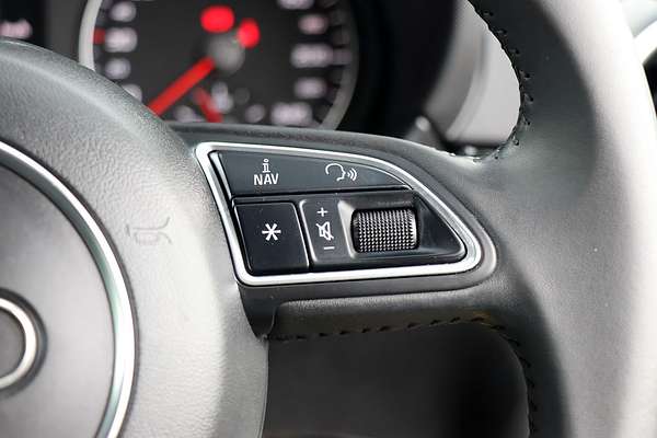 2014 Audi A1 Attraction 8X