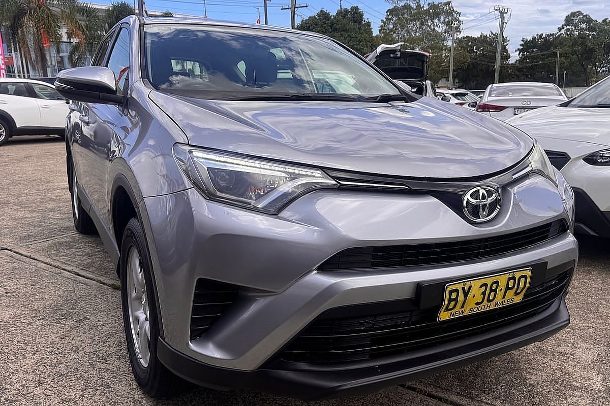 2017 Toyota RAV4 GX ASA44R