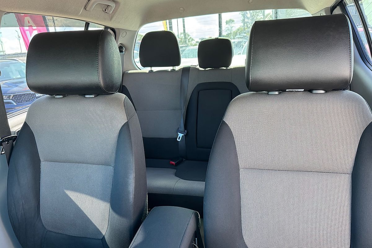 2015 Mitsubishi Triton GLX MN 4X4