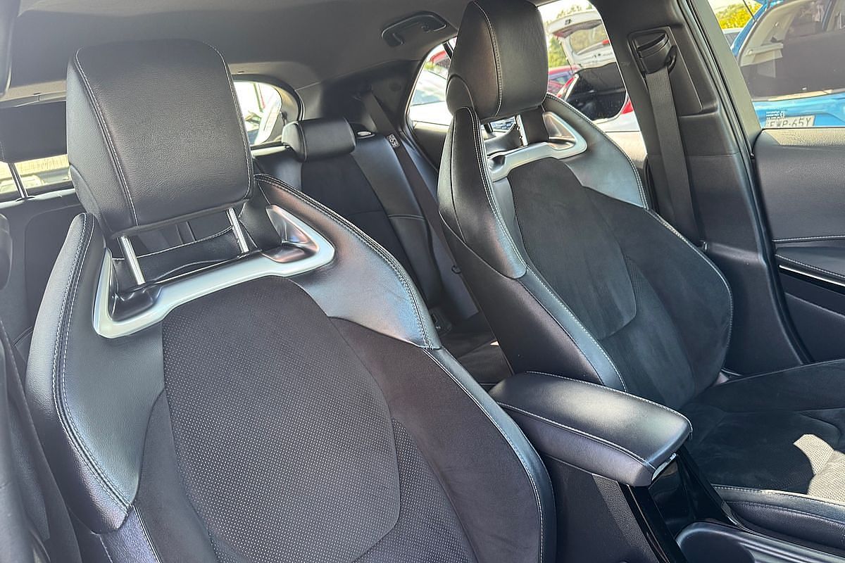 2020 Toyota Corolla ZR Hybrid ZWE211R