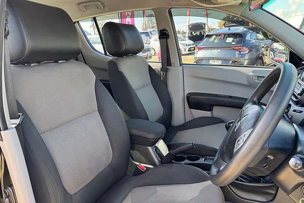 2015 Mitsubishi Triton GLX MN 4X4