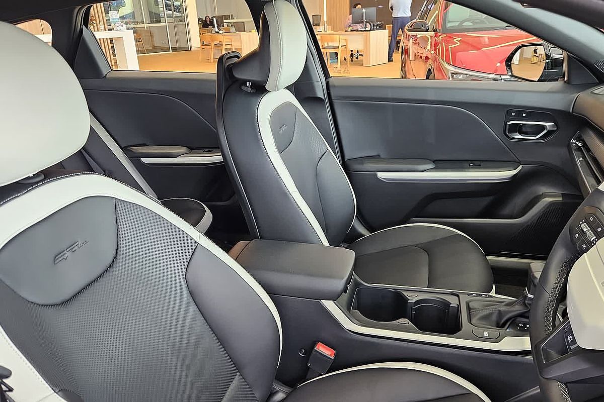 2024 Kia K4 GT-Line CL4m