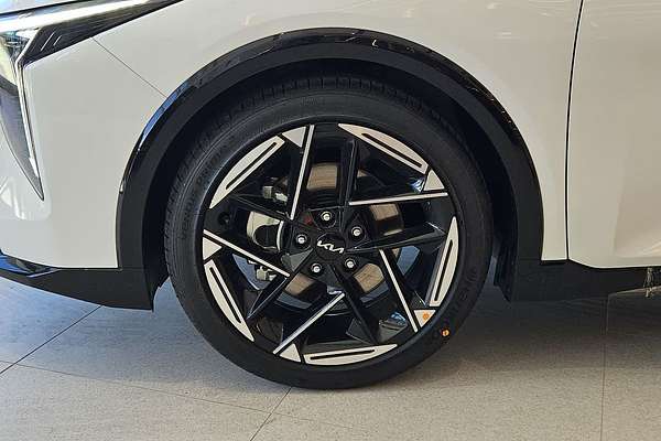 2024 Kia K4 GT-Line CL4m