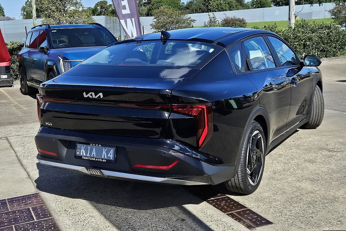 2024 Kia K4 Sport CL4m