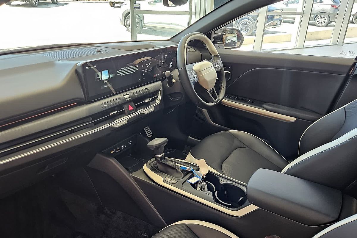 2024 Kia K4 GT-Line CL4m