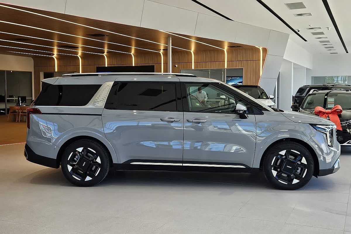 2025 Kia Carnival GT-Line KA4 PE