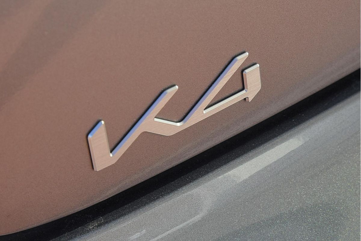 2024 Kia K4 GT-Line CL4m