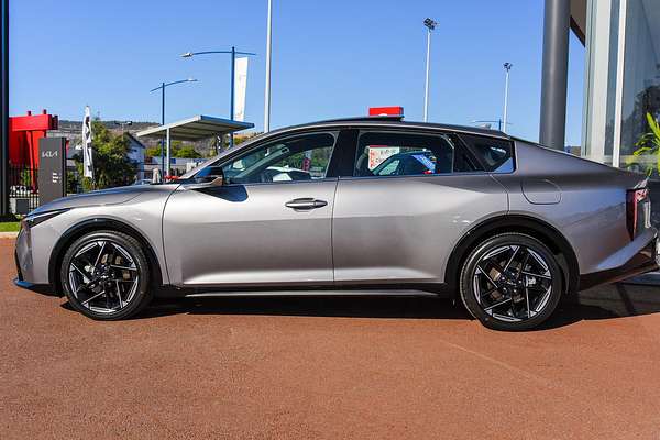 2024 Kia K4 GT-Line CL4m