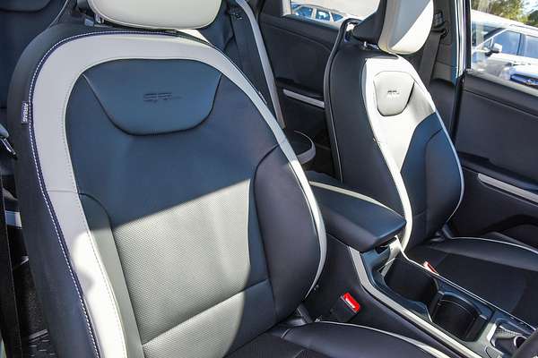 2024 Kia K4 GT-Line CL4m