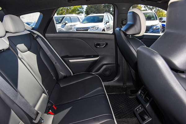 2024 Kia K4 GT-Line CL4m