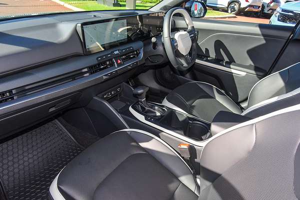 2024 Kia K4 GT-Line CL4m