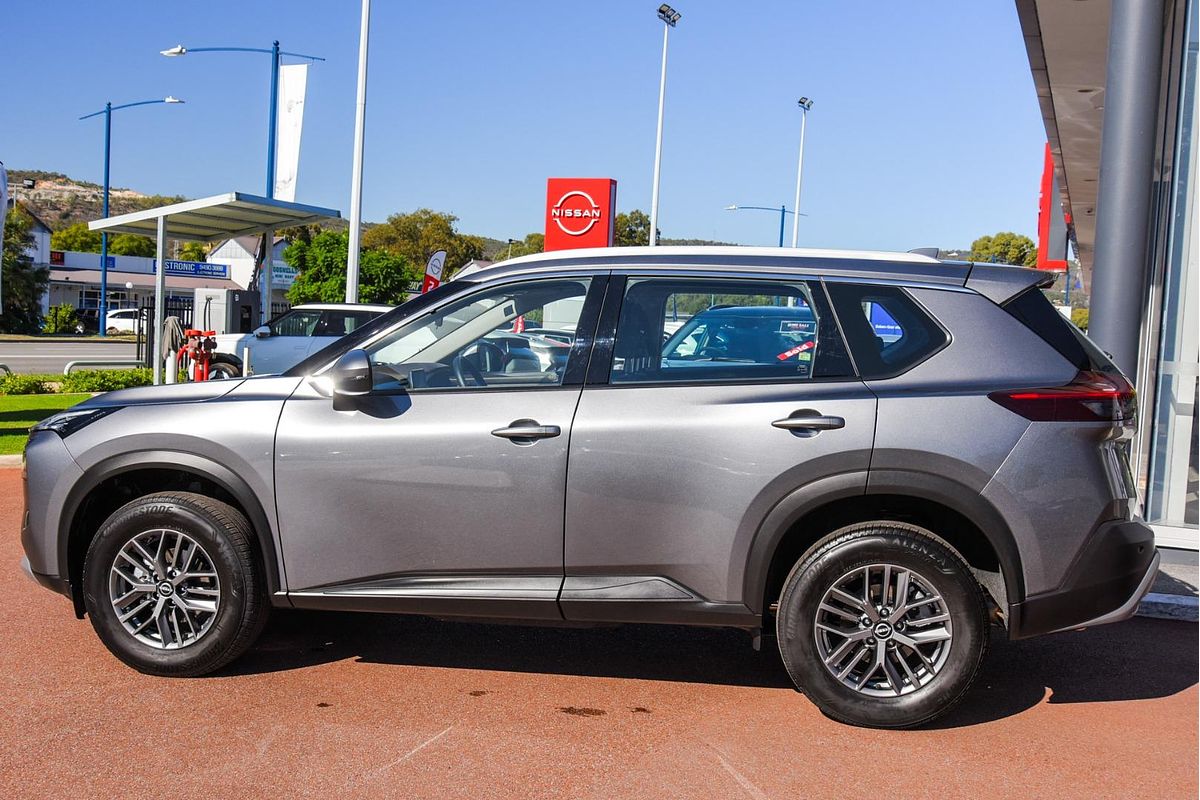 2024 Nissan X-TRAIL ST T33
