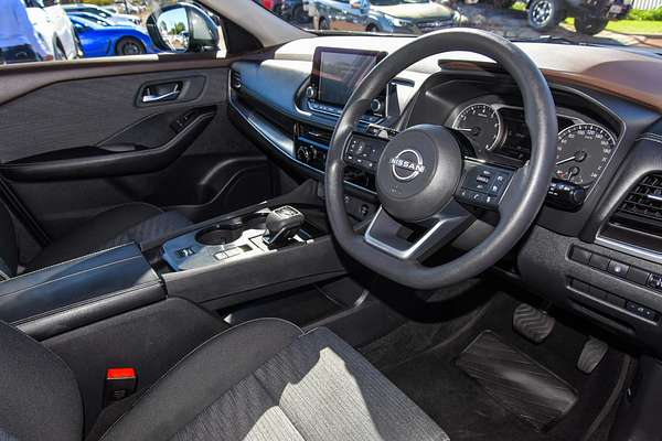 2024 Nissan X-TRAIL ST T33