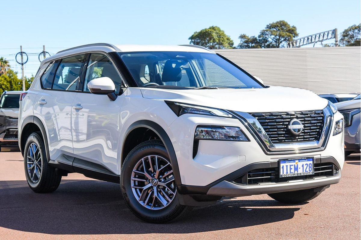 2024 Nissan X-TRAIL ST T33