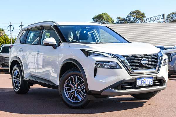 2024 Nissan X-TRAIL ST T33