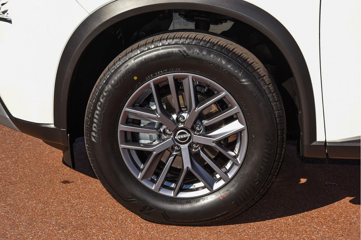 2024 Nissan X-TRAIL ST T33
