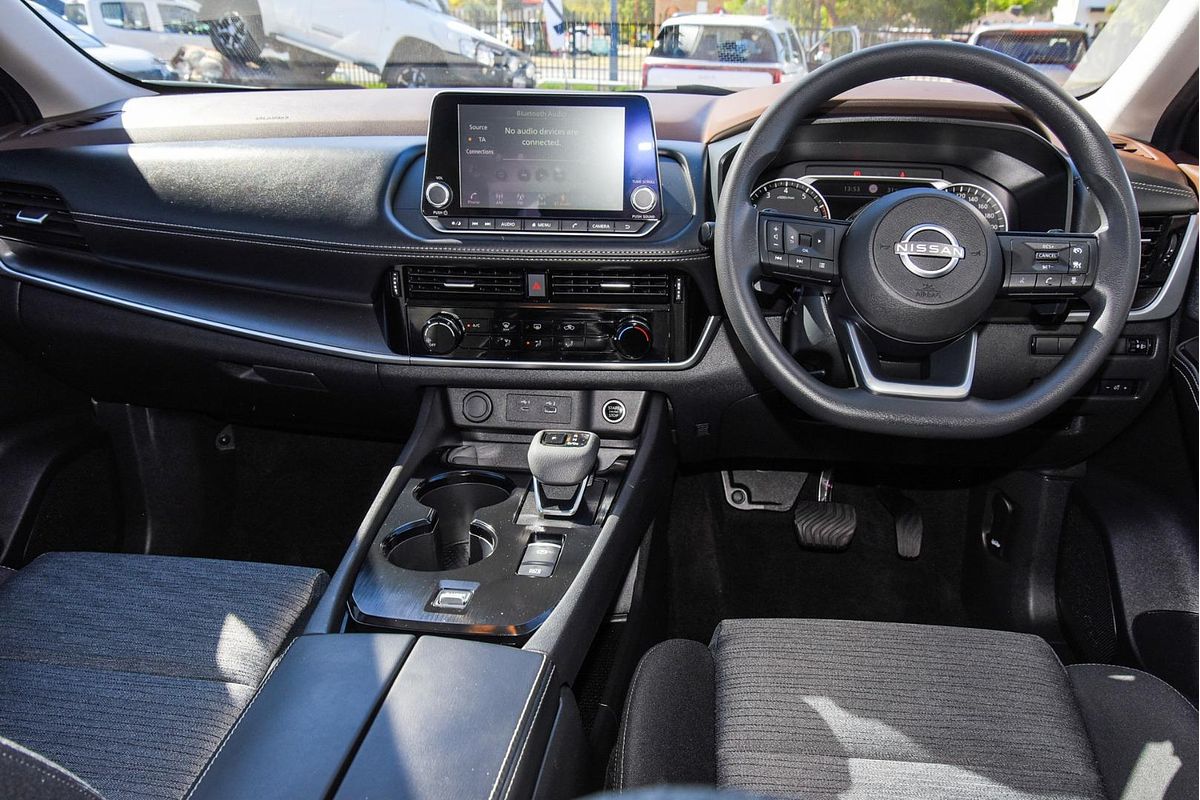 2024 Nissan X-TRAIL ST T33