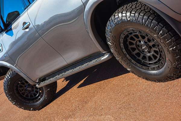 2024 Nissan Patrol Ti-L Y62