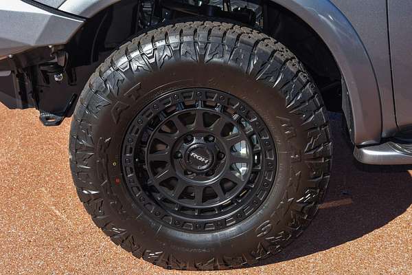 2024 Nissan Patrol Ti-L Y62