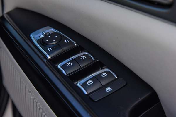 2024 Kia Carnival S KA4
