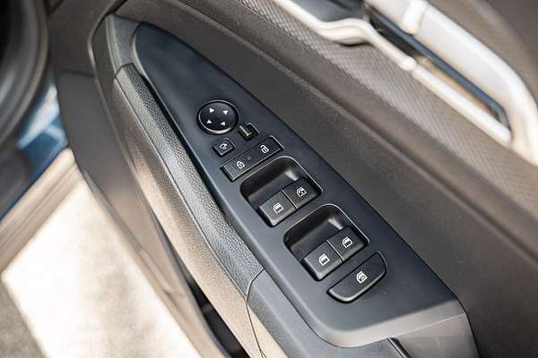 2023 Kia Sportage S NQ5
