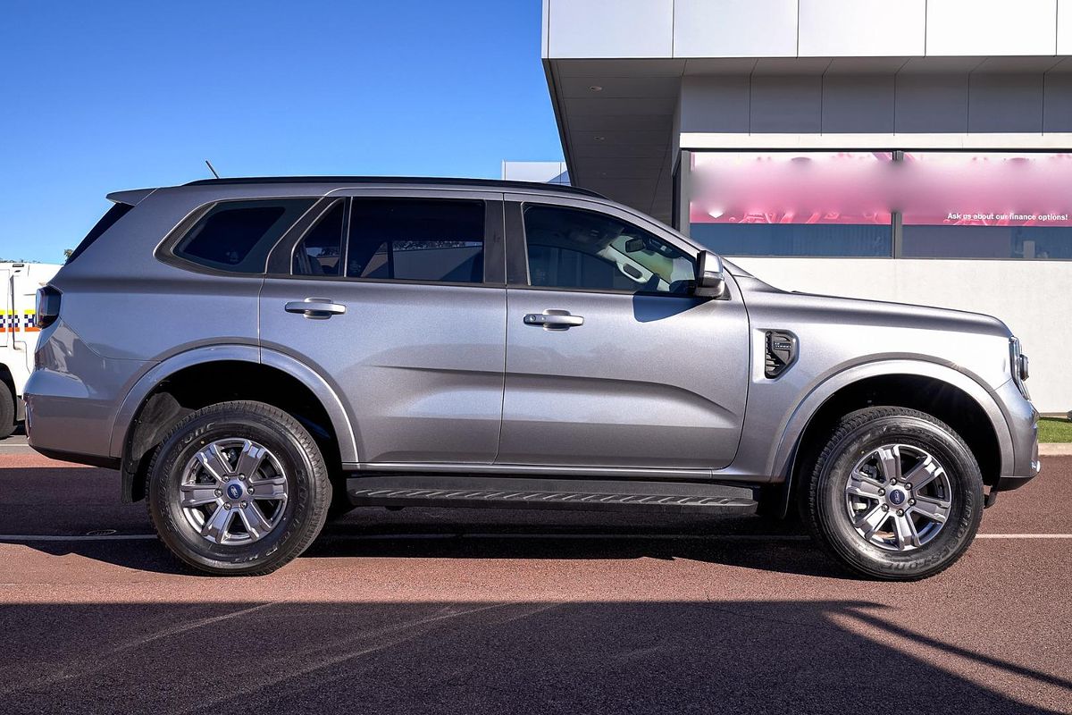 2022 Ford Everest Ambiente
