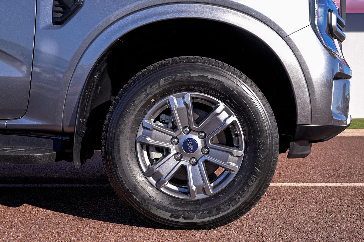 2022 Ford Everest Ambiente