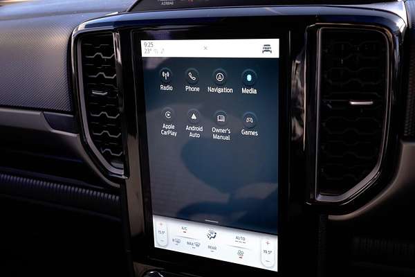 2022 Ford Everest Ambiente