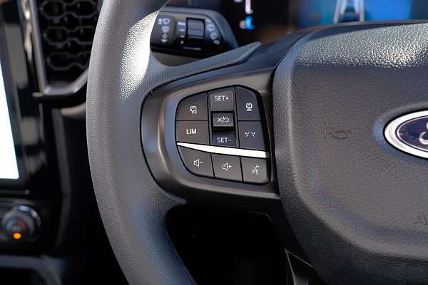 2022 Ford Everest Ambiente