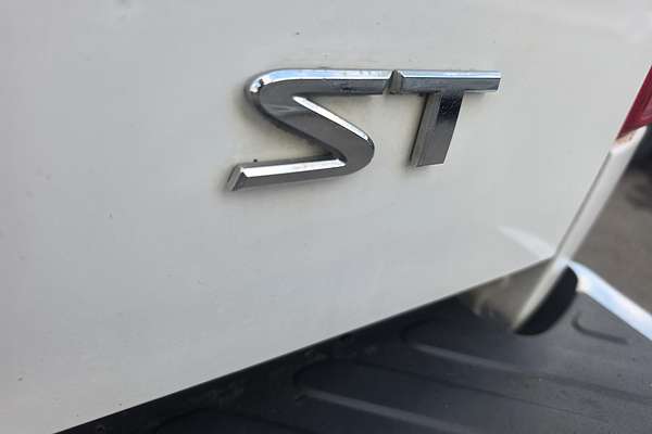 2010 Nissan Navara ST D40 4X4