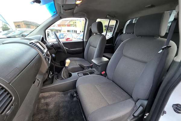 2010 Nissan Navara ST D40 4X4